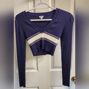 Garage cropped long sleeve top